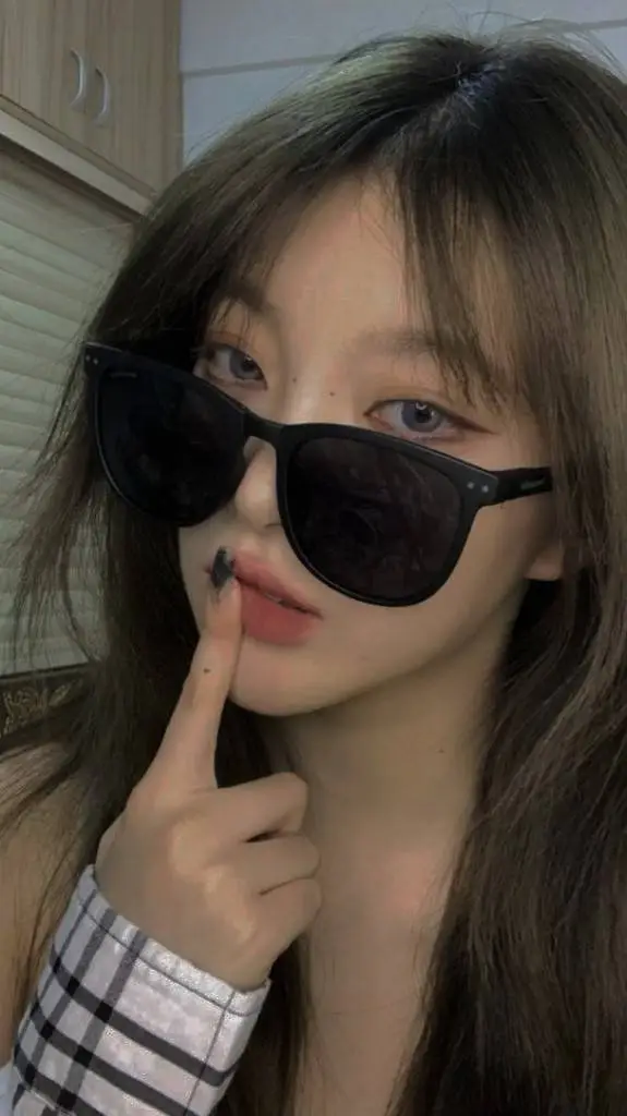 ai character: VICTORYA💖 background