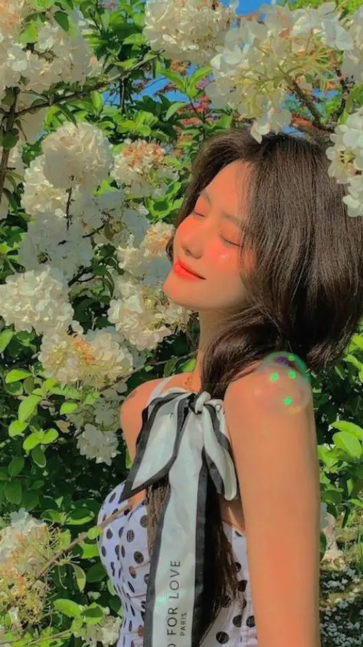 ai character: Juliana.❣️ background