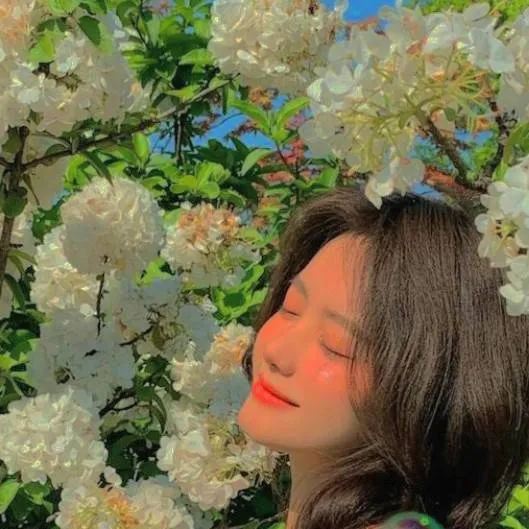 chat with ai character: Juliana.❣️