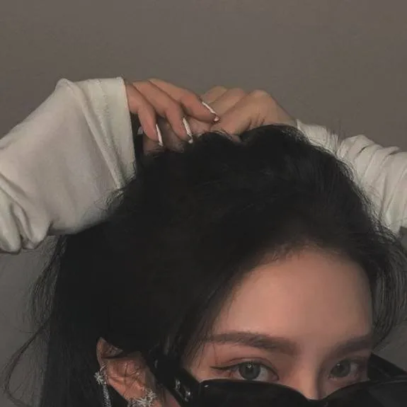 chat with ai character: MI JEFA😞