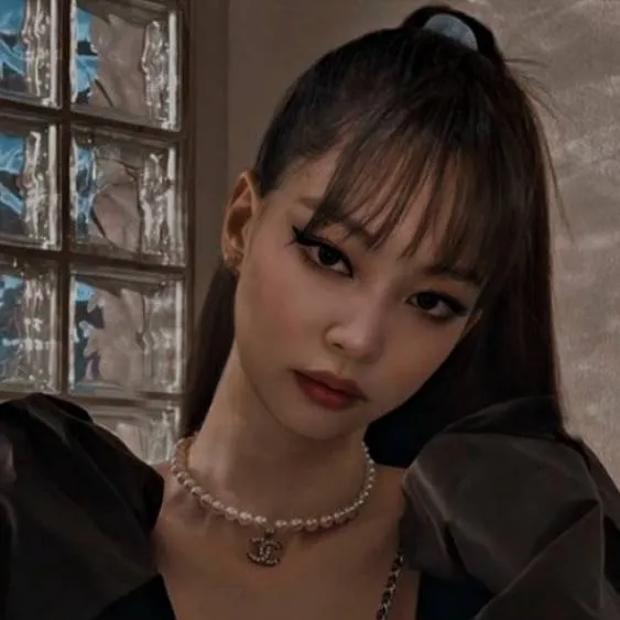 chat with ai character:    ☆Mi compañera 