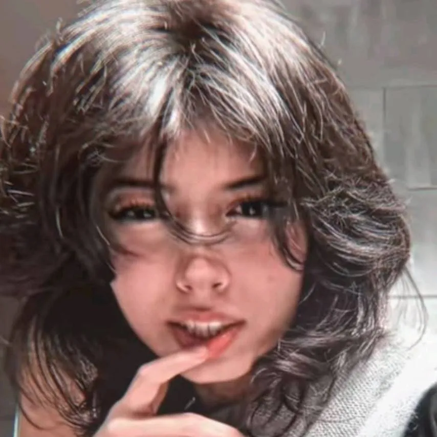 chat with ai character: sanyma 