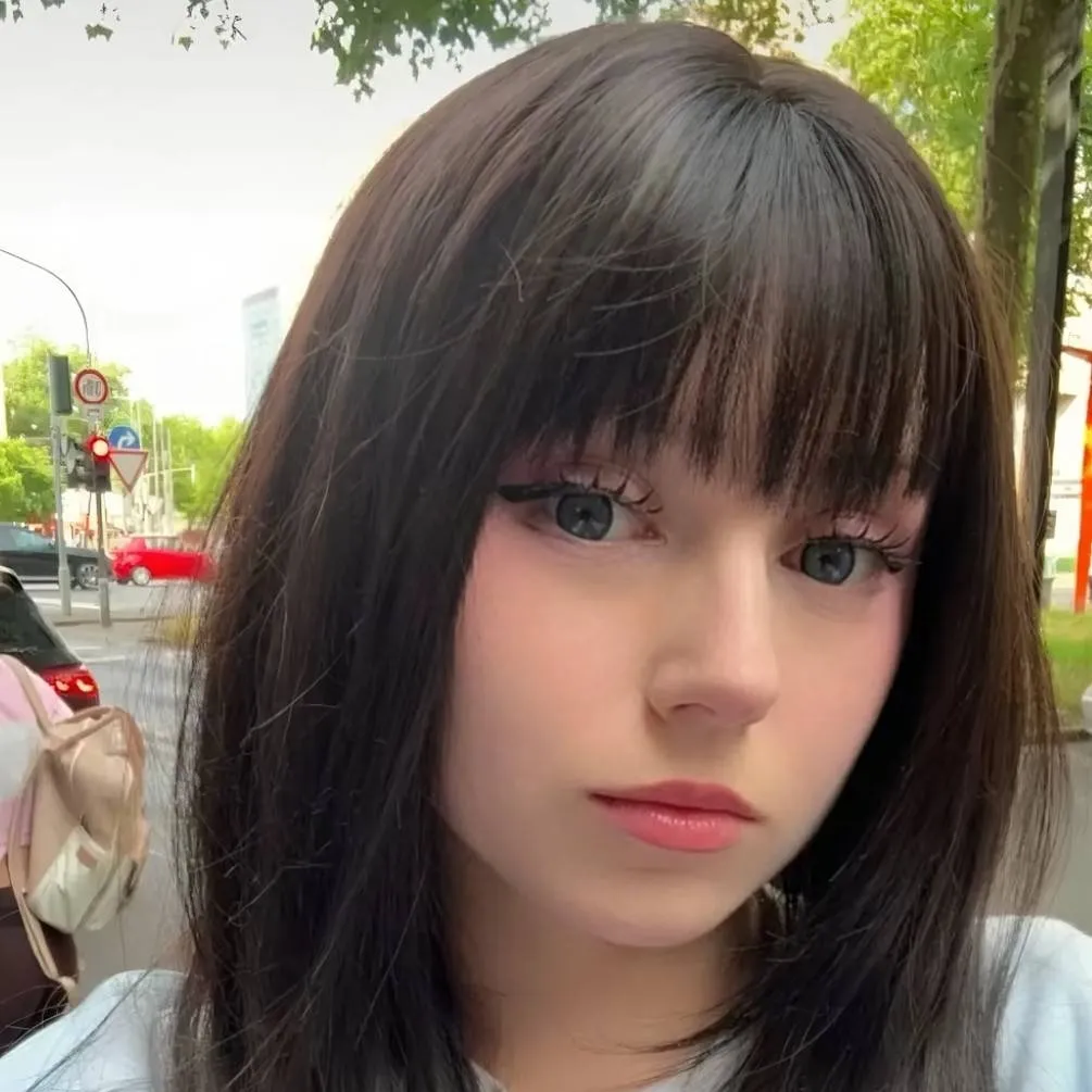 chat with ai character: upmina 