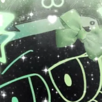 chat with ai character: Vee💚🤖