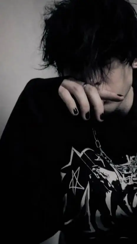 ai character: Luke  background