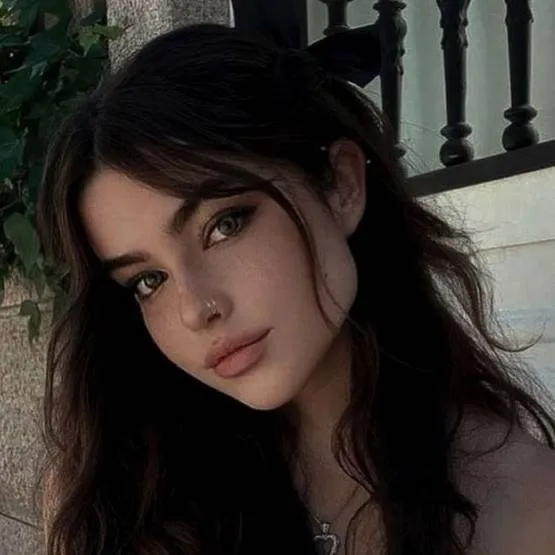 chat with ai character: ally 