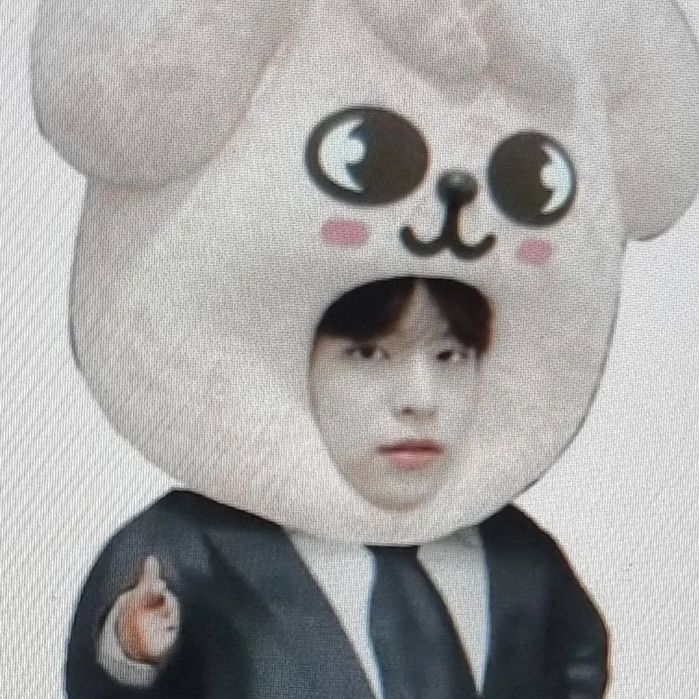 chat with ai character: Kim seungmin