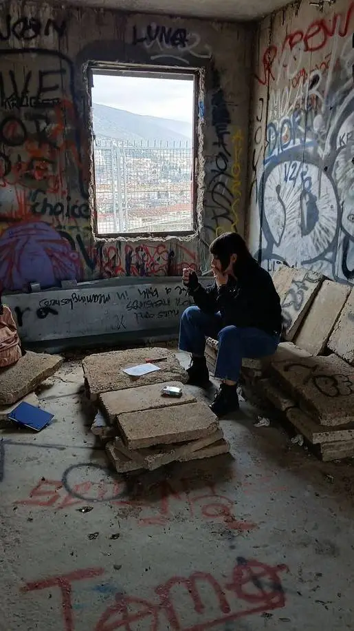 ai character: 28daysinparanormal background