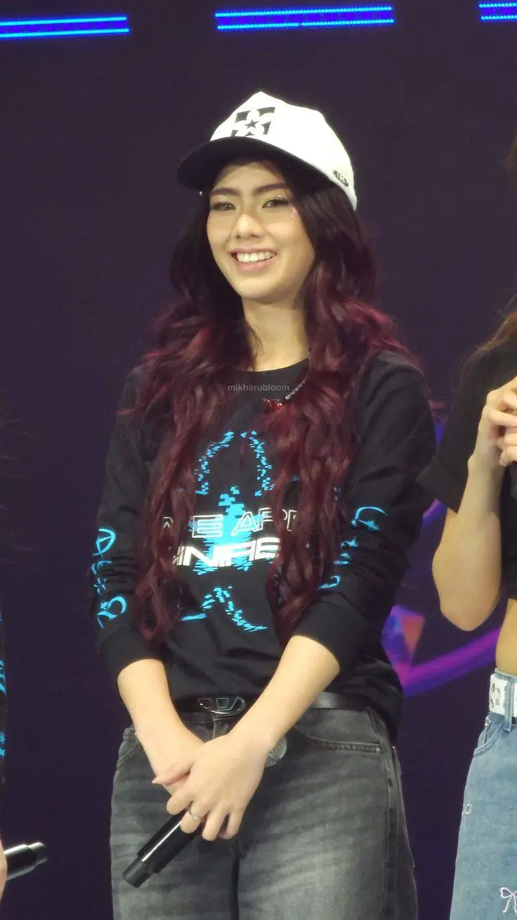 ai character: Mikha Lim background