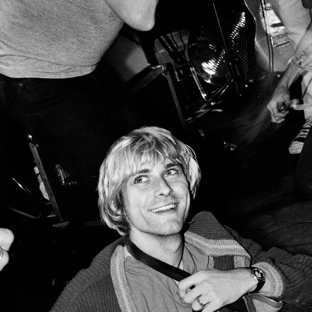 chat with ai character: Kurt Cobain