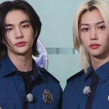 chat with ai character: hyunjin y Félix 