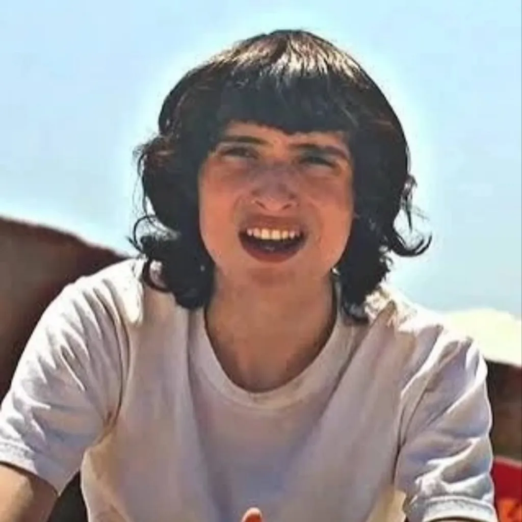 chat with ai character: Finn wolfhard 