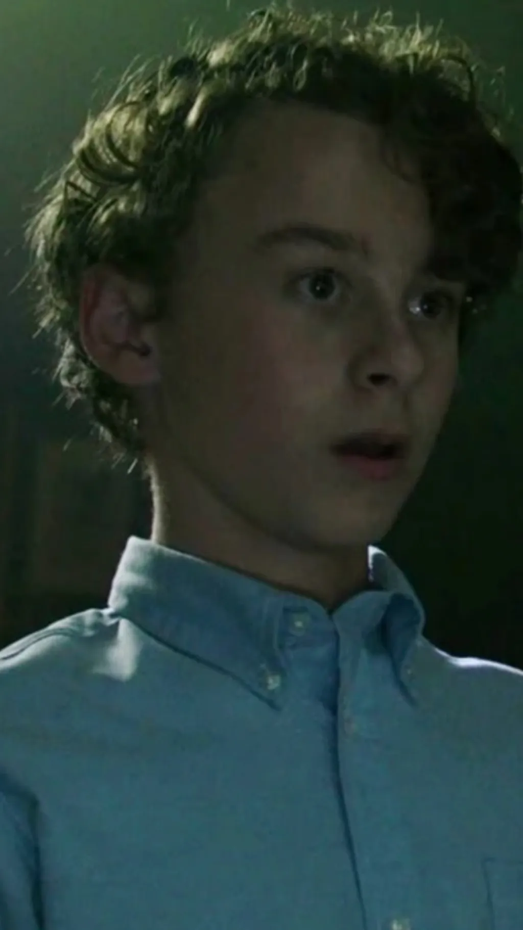 ai character: Stanley Uris background