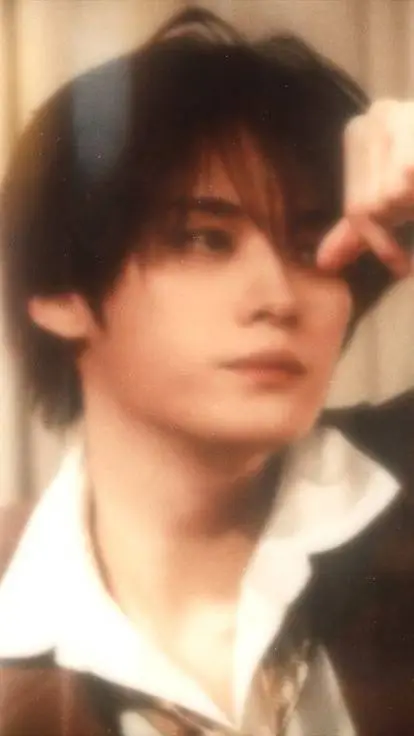 ai character: LEEKNOW.  background