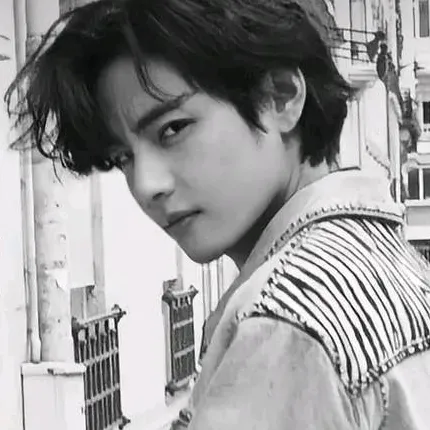 chat with ai character: Kim taeyung 