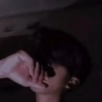 chat with ai character: 🌸Luke 🌸