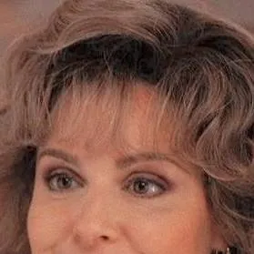 chat with ai character: 🧋~𝐊𝐚𝐫𝐞𝐧 𝐖𝐡𝐞𝐞𝐥𝐞𝐫~💛