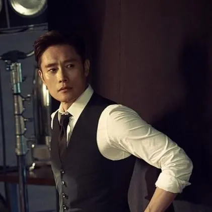 chat with ai character: Lee byung-hun