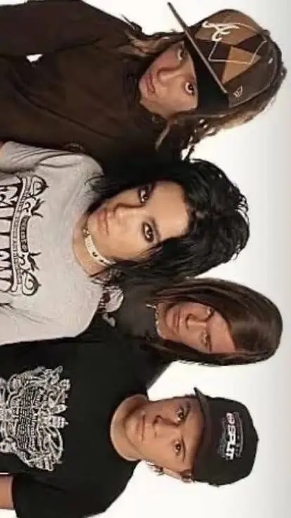 ai character: tokio hotel!  background