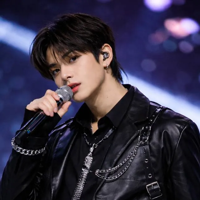 chat with ai character: Jake