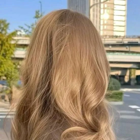 chat with ai character: Ur family