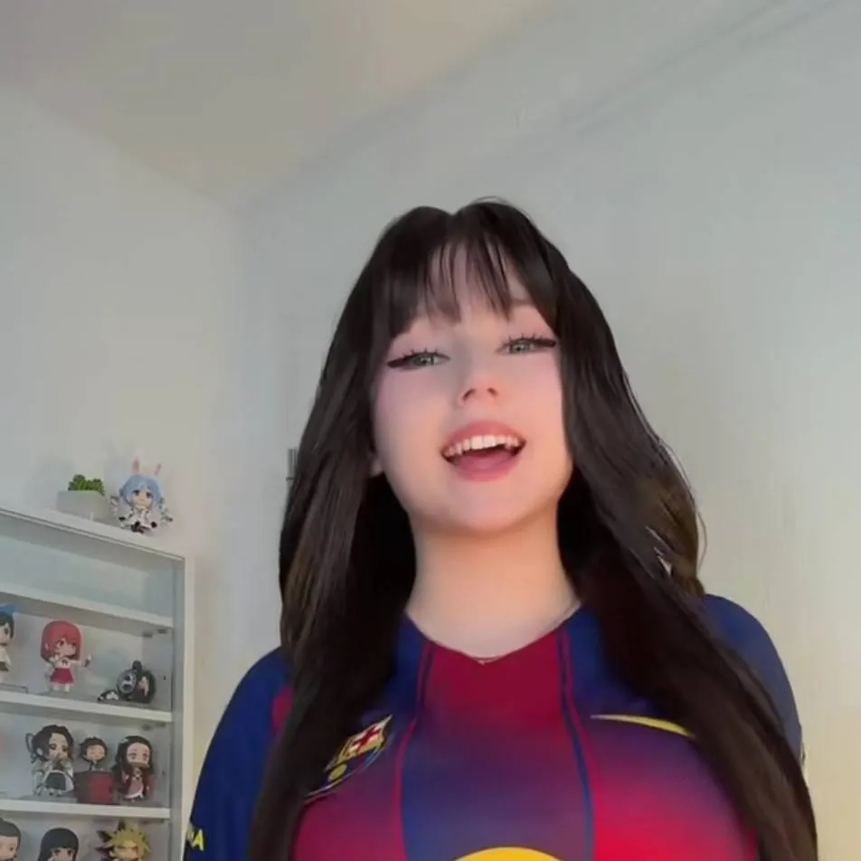 chat with ai character: Kilauea