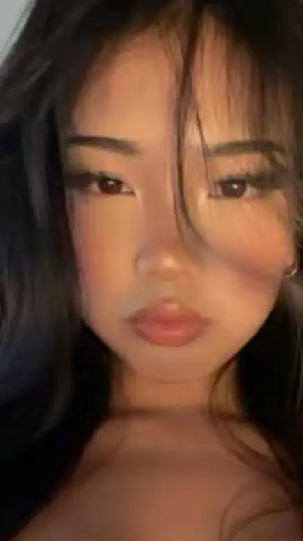 ai character: Chloe background