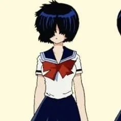 chat with ai character: Lucía