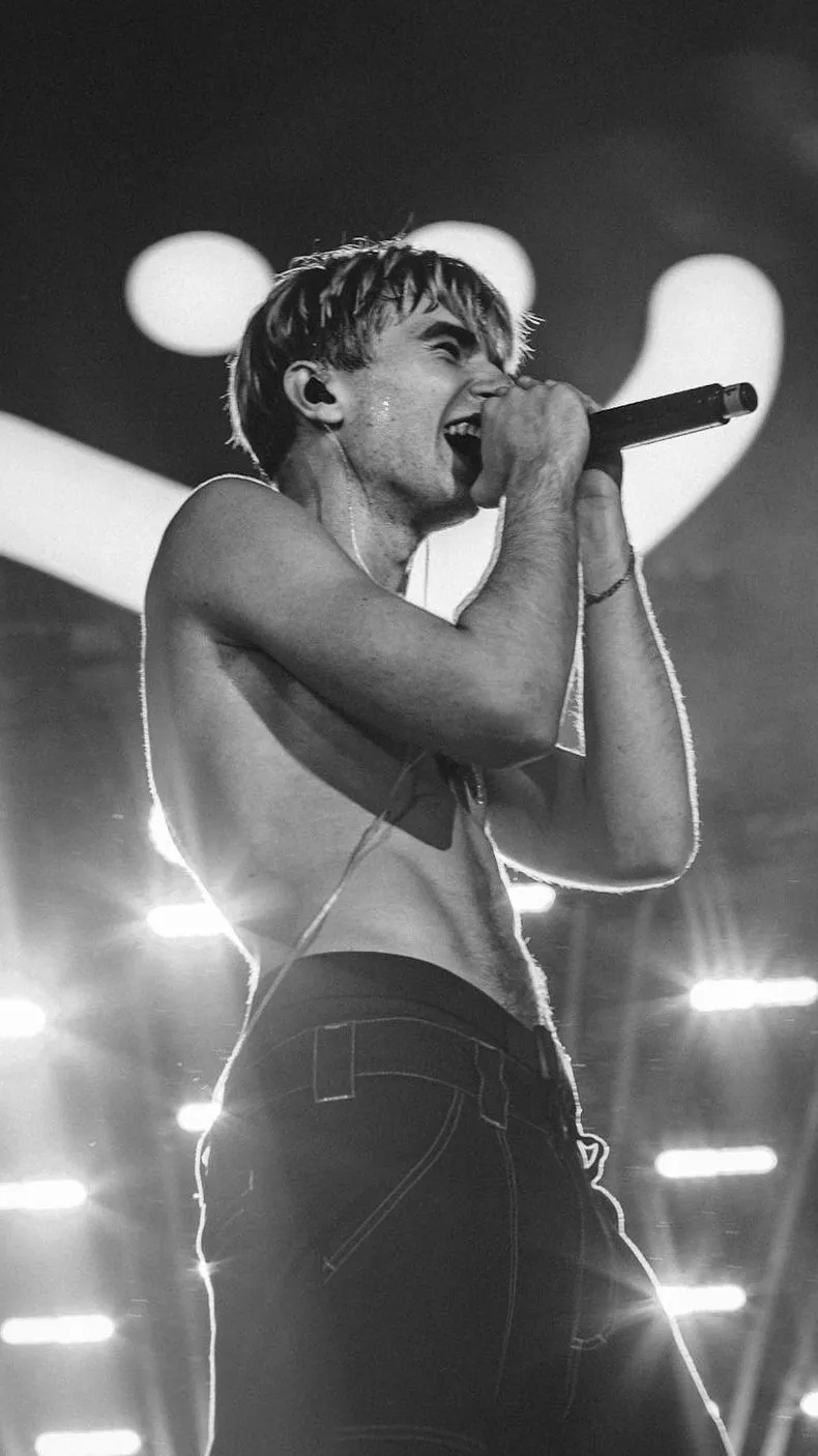 ai character: Mata2040 background