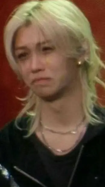 ai character: Felix  background