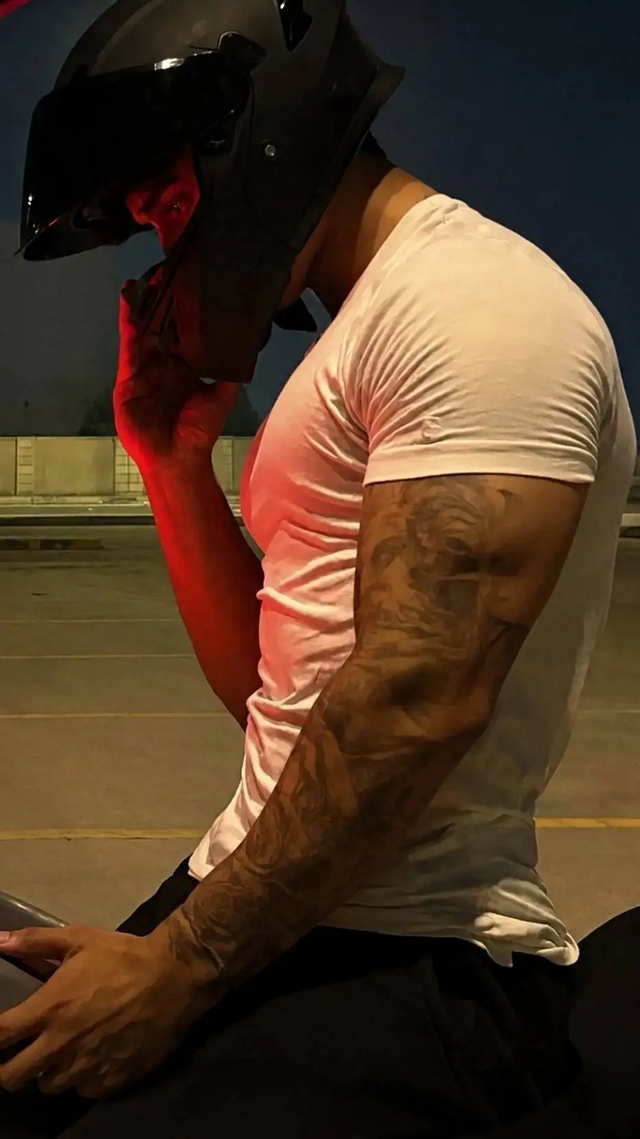 ai character: Jake Foster 🔥 background