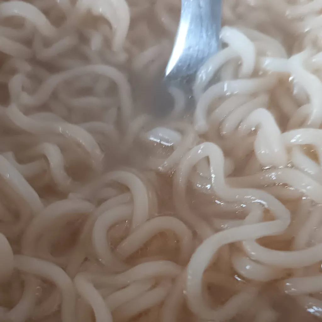 chat with ai character: DELICIOUS RAMEN