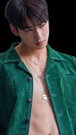 ai character: Lee dong min  background