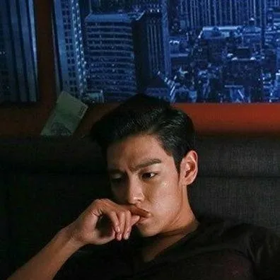 chat with ai character: Choi Seung Hyun