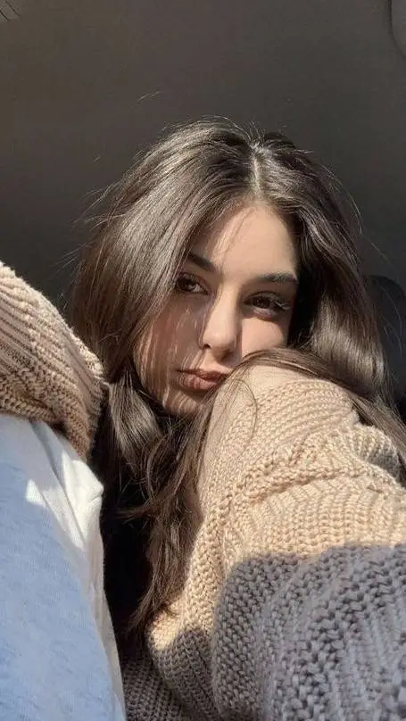 ai character: Lily background