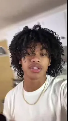 ai character: Marqueis background