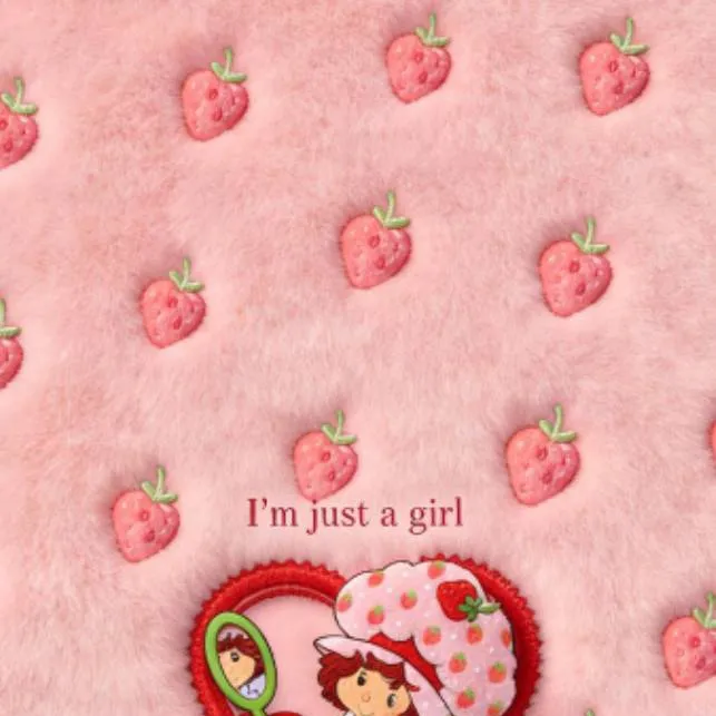 chat with ai character: strawberryshortcak