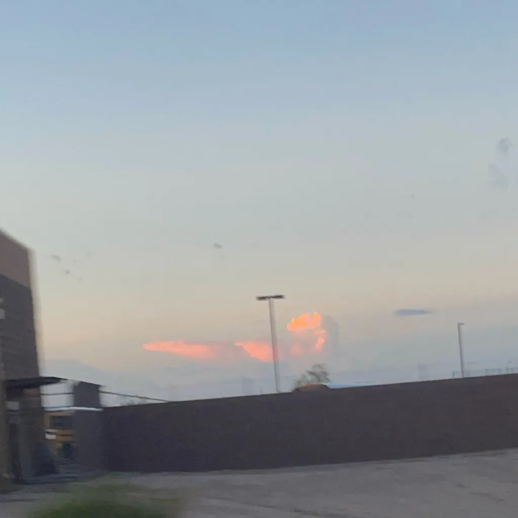 chat with ai character: ThebusisFunny💀