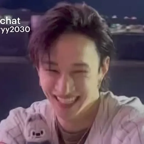 chat with ai character: Christopher Bahng