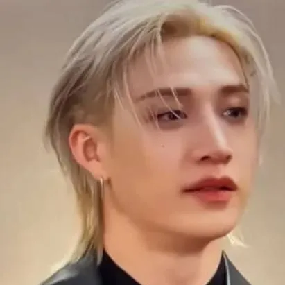 chat with ai character: Bangchan