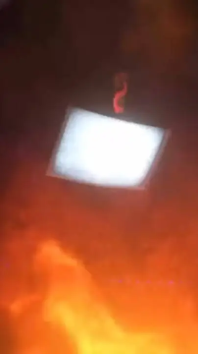 ai character: Jeffrey(Tv man)Ru background