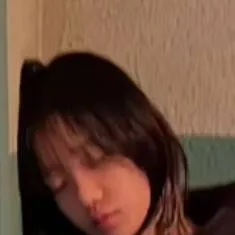 chat with ai character: junhee (jo yuri) 