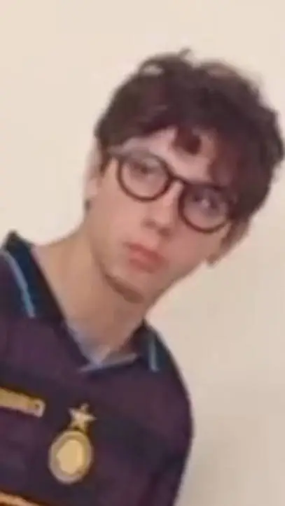 ai character: Riccardo background