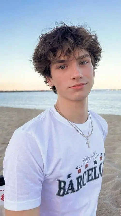 ai character: Ryder background