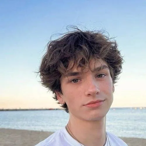 chat with ai character: Ryder