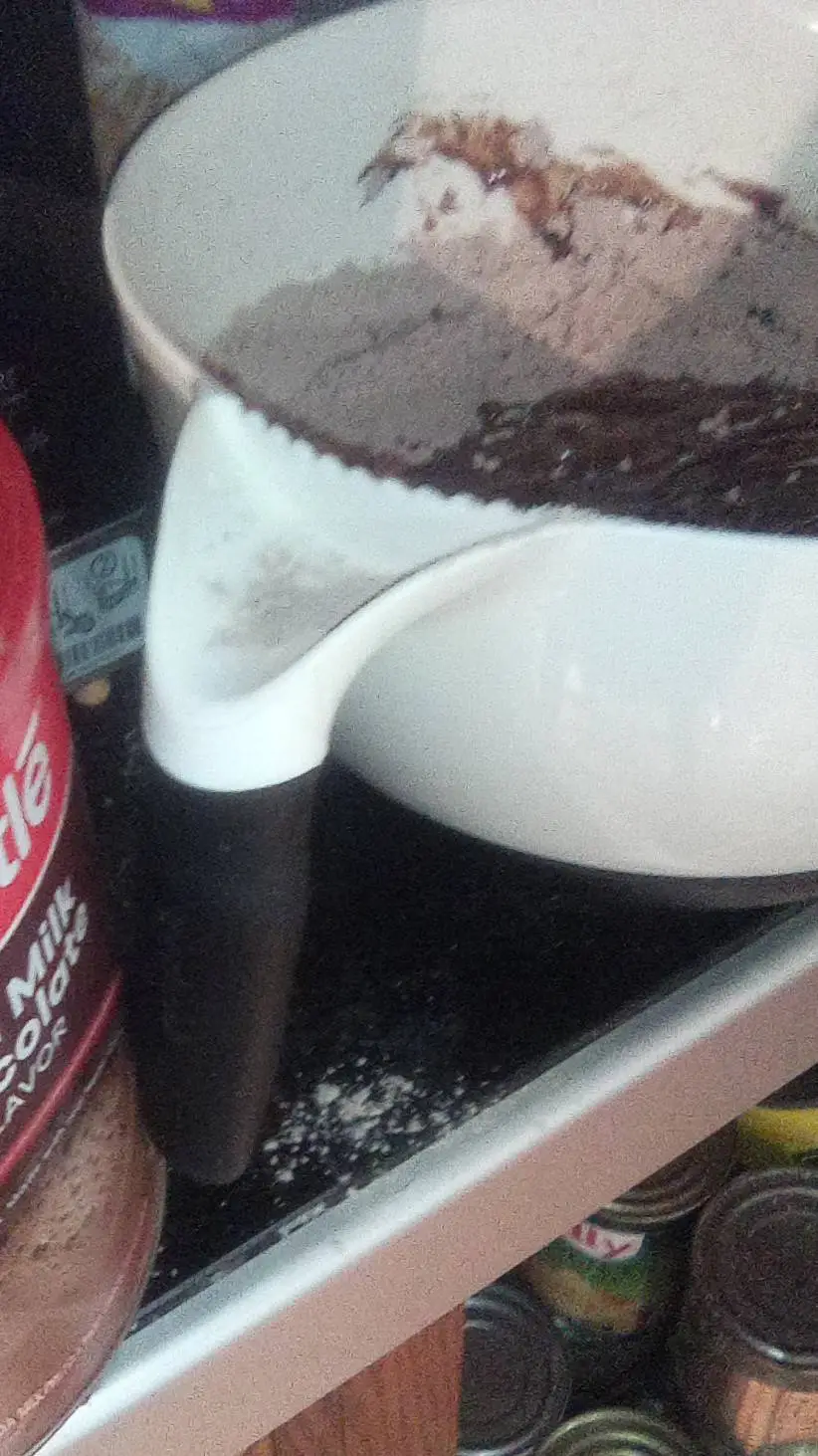 ai character: test talkie  background