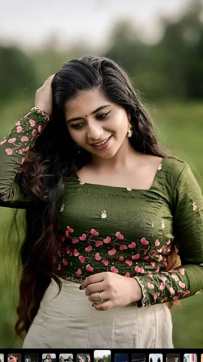 Talkie AI - Chat with Angelina