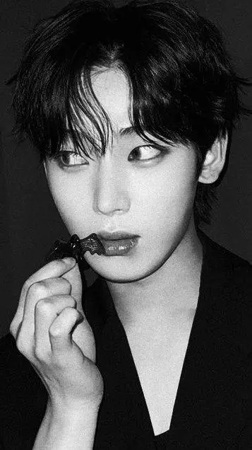 ai character: ~Sunoo~ background