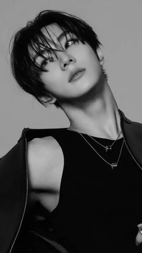 ai character: ~Jungwon~ background