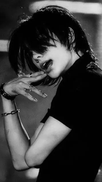 ai character: ~Hyunjin~ background